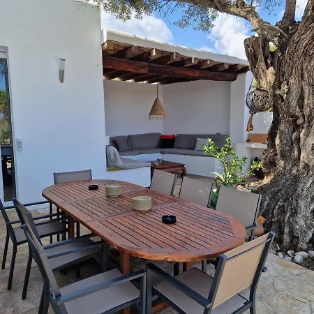 Massaueta Villa *